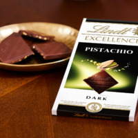 Lindt Excellence mørk chokolade med pistacie – inspirationsbillede fra Lindt i Ringsted Designer Outlet