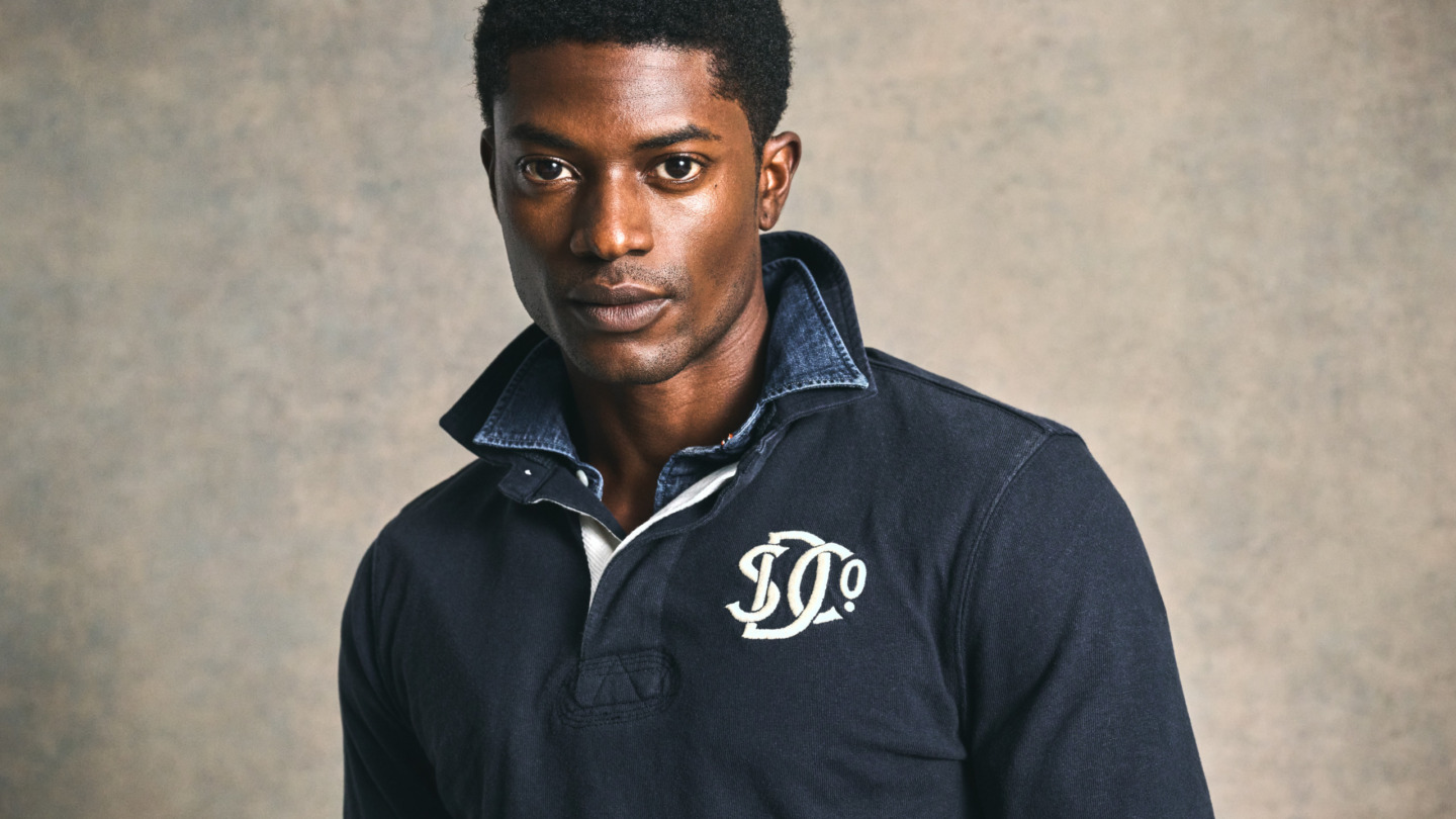 Mand iført Superdry-tøj – inspirationsbillede fra Superdry i Ringsted Designer Outlet