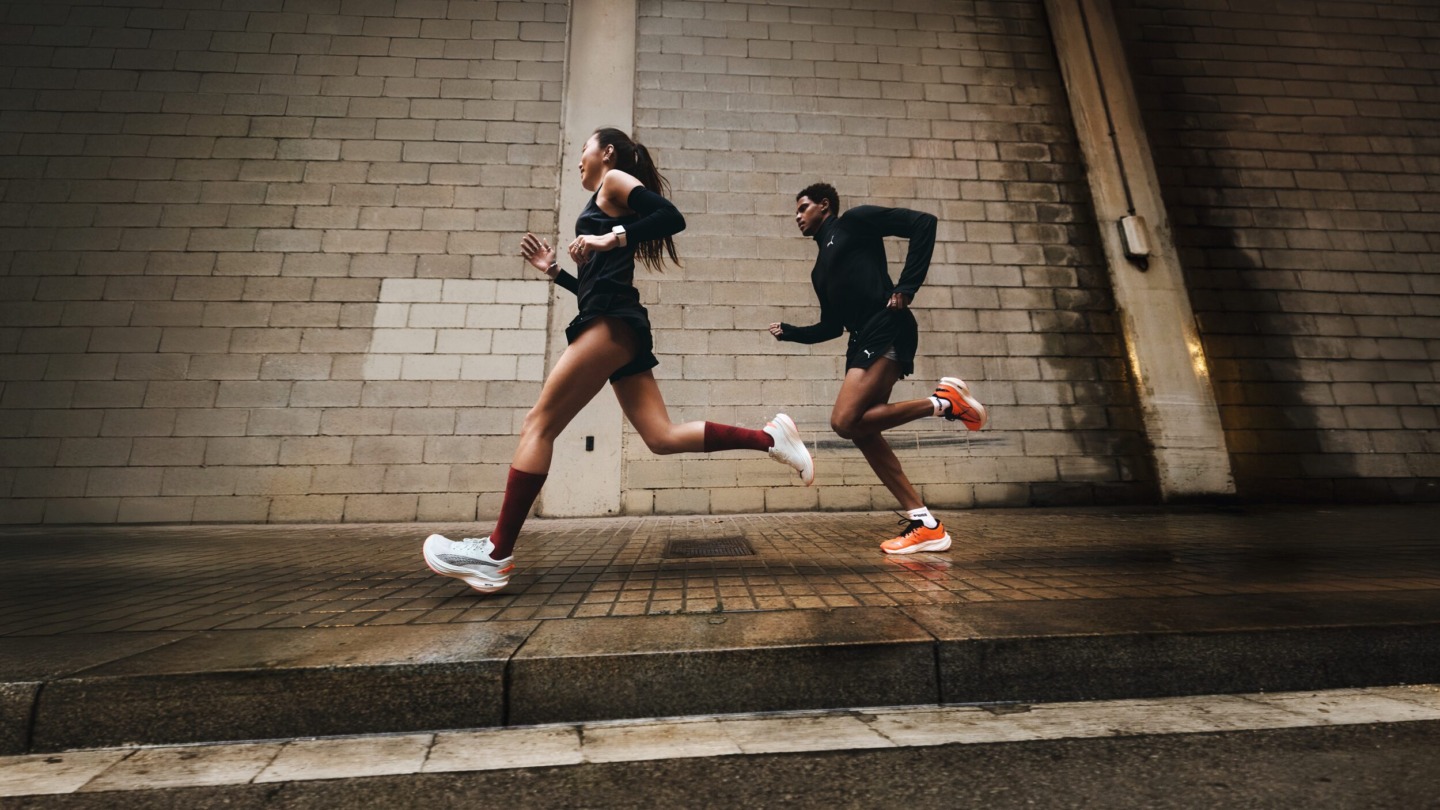 Inspirationsbillede fra Puma i Ringsted Designer Outlet hvor man kan købe sportstøj og sko til børne og voksne.