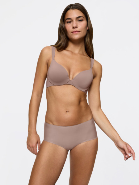 TRIUMPH OUTLET