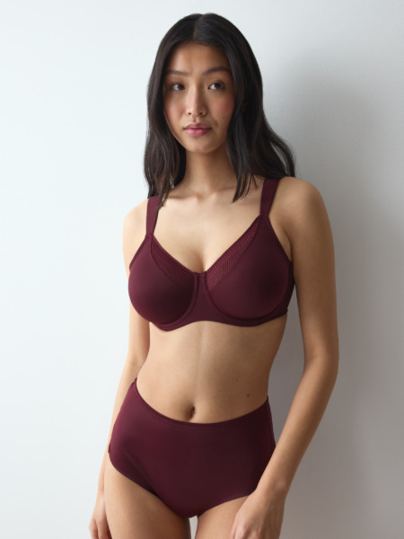 TRIUMPH OUTLET